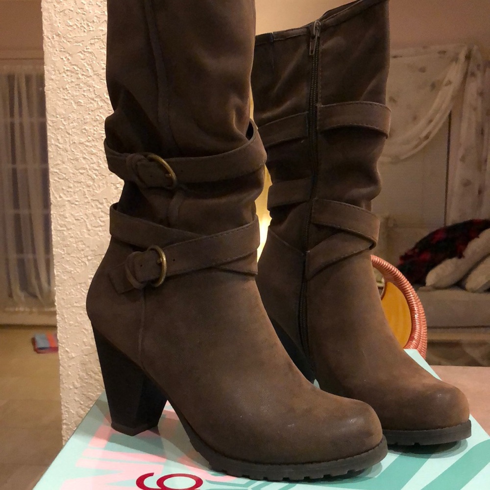 Women’s Brown Boots